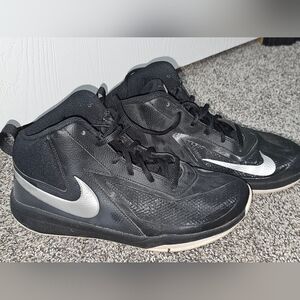 Nike Hightop Sneakers (Youth)